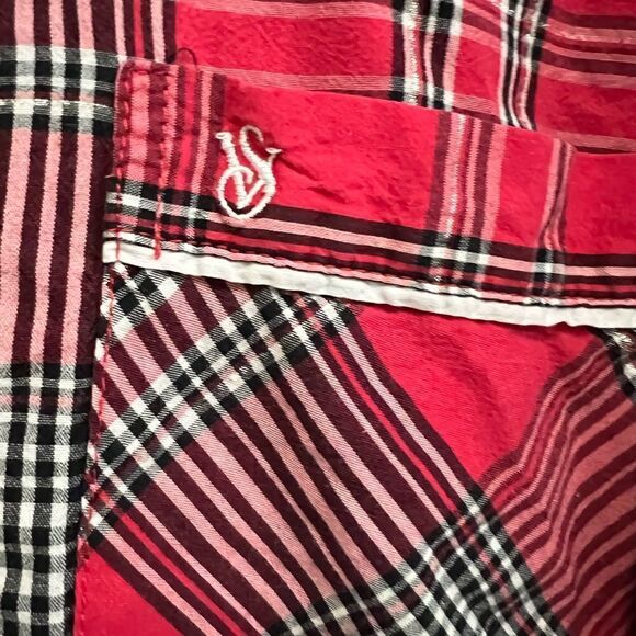 Beautiful Victoria’s Secret red plaid with glitter stripe night shirt - Picture 2 of 7
